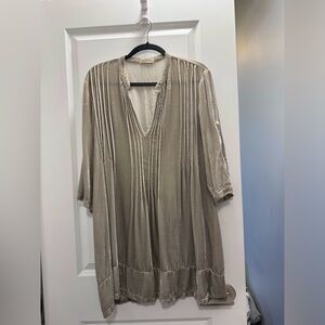 CP Shades Regina Velvet Silver Rayon Silk Tunic Small